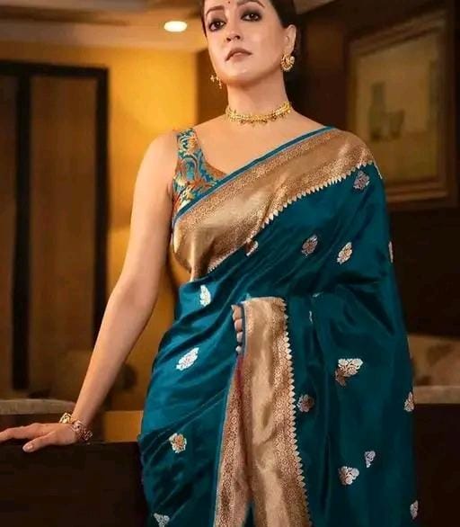 Mor pinch color cute soft and litchi silk saree