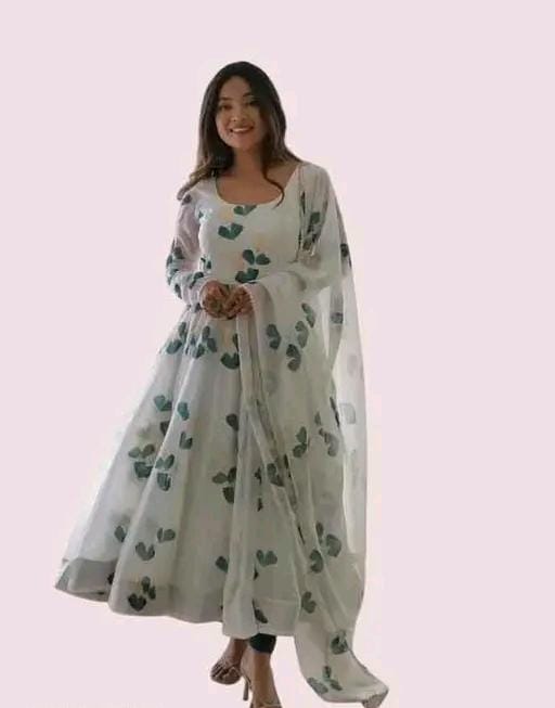 Anarkali suit woth dupatta