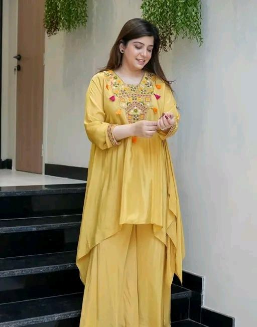 Catalog Name:*Viscose Rayon Women Kurti With Bottomwear*