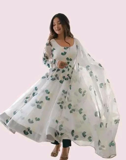 Anarkali suit woth dupatta