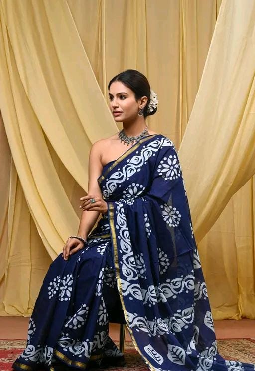 Cotton mulmul sari with zari border