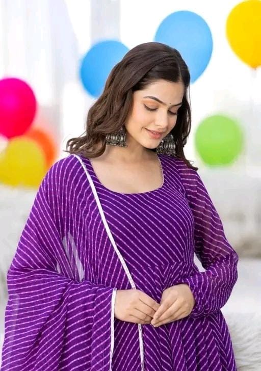 Women fancy georgette akarkali gown with dupatta