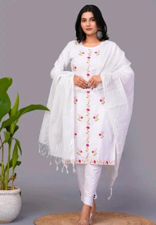 Women embroidery kurta set