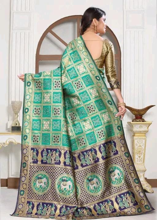 Cotton silk jacquard with blouse