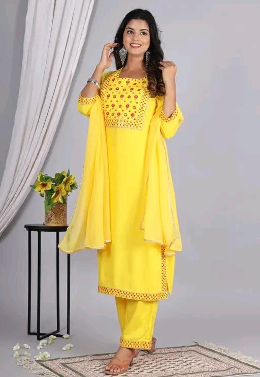 LVISH CRAFTS Women Rayon A-line Embroidred Long Kurti With Palazzos and Dupatta Set