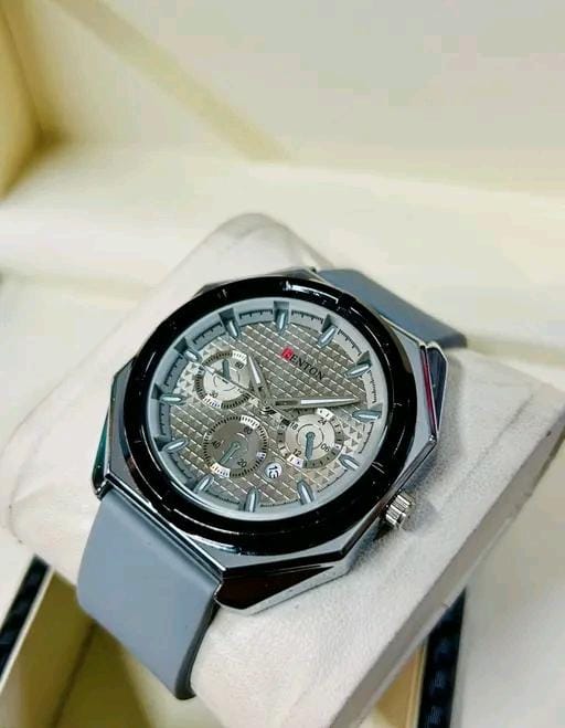 Round watch for men