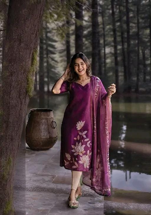 Women printed stright kurta with dupatta