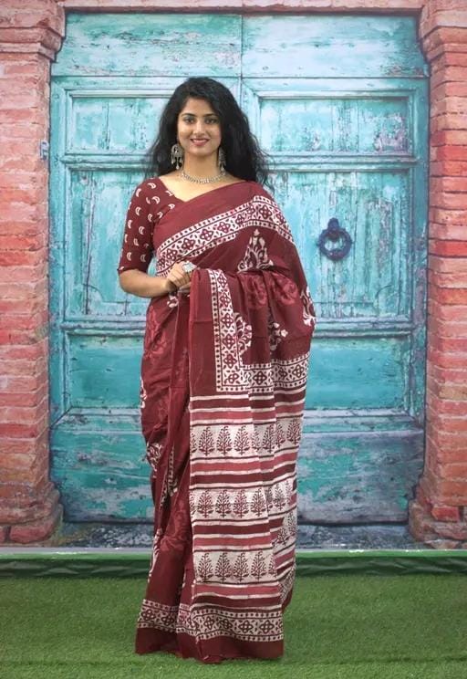 Cotton mulmul saree with blouse