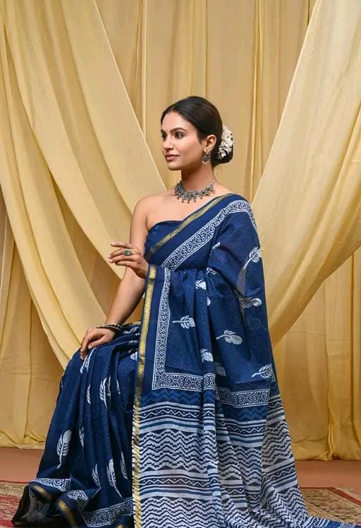 Women fancy elegant cotton mulmul saree with luxury zari border