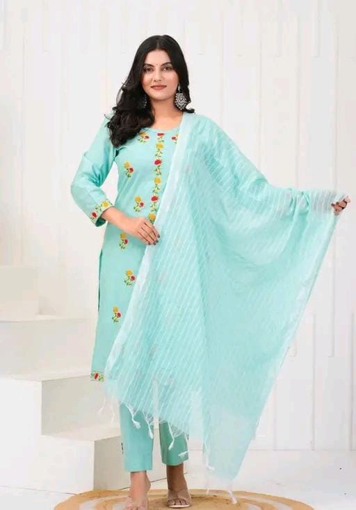 Women embroidery kurta set