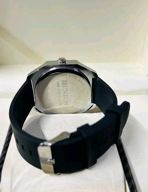 Round watch for men