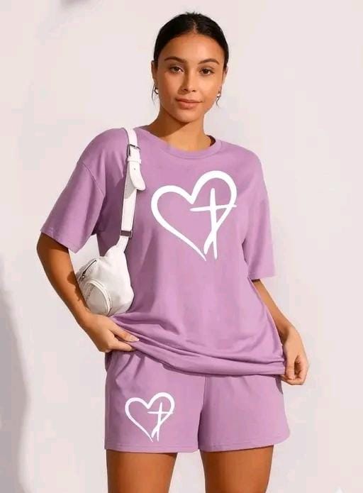 Women stylish & trendy casual wear t-shirt & shorts set