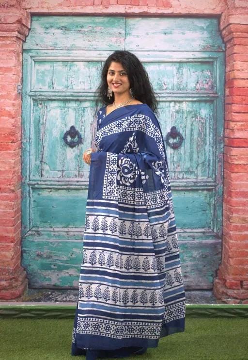 Cotton mulmul saree with blouse