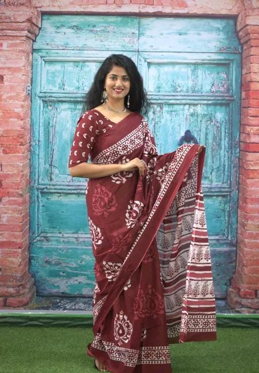 Cotton mulmul saree with blouse