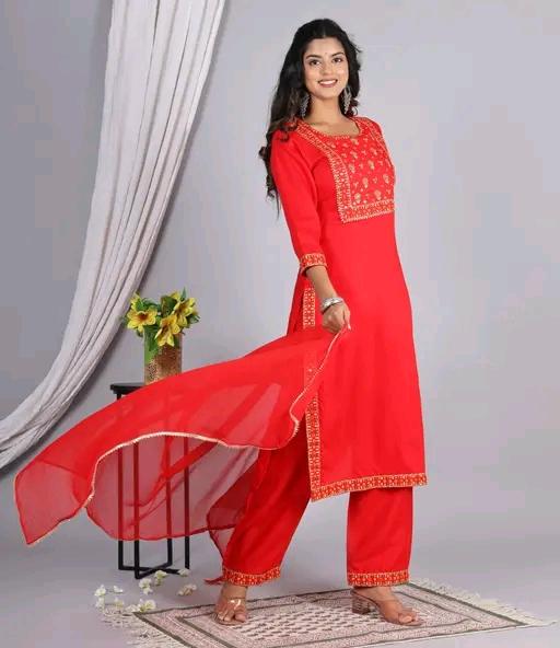LVISH CRAFTS Women Rayon A-line Embroidred Long Kurti With Palazzos and Dupatta Set