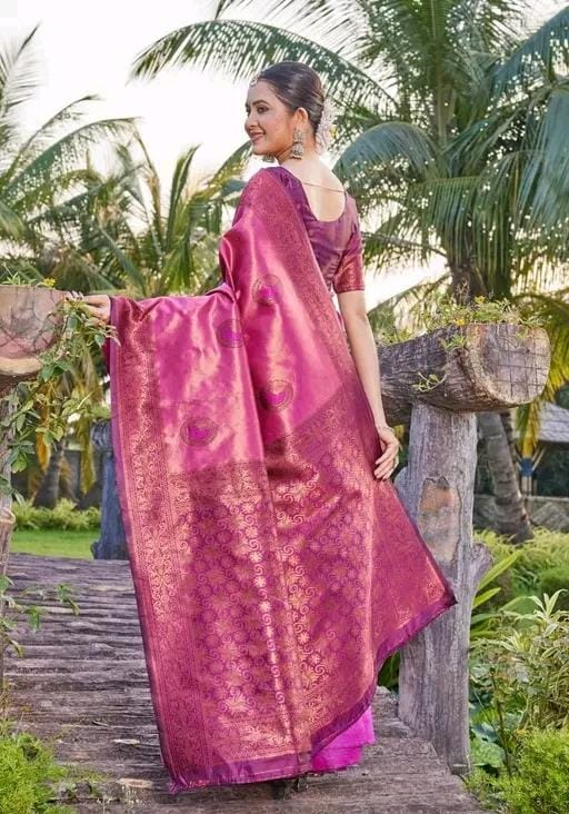 Woven srlf design pista colour banarasi saree