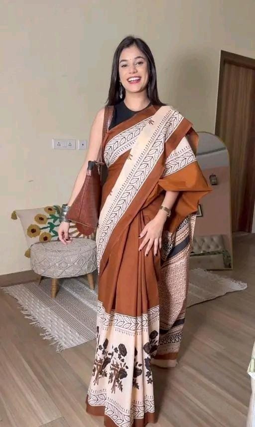Women fancy cotton mulmul saree without blouse