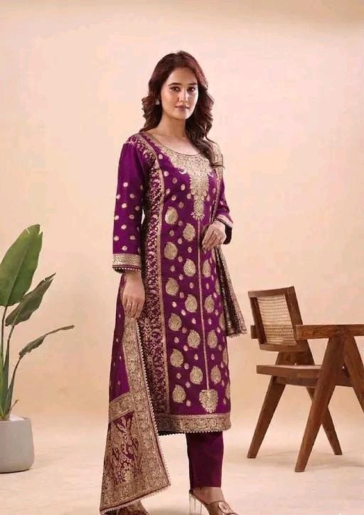 Unstitched suit material for women