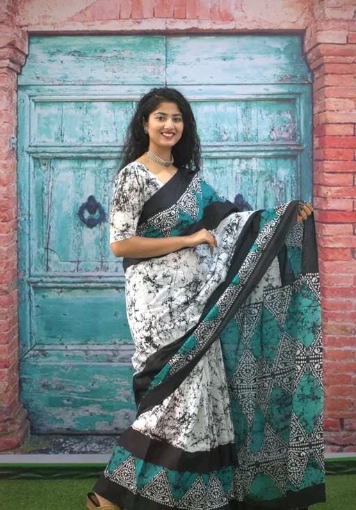 Cotton mulmul saree with blouse