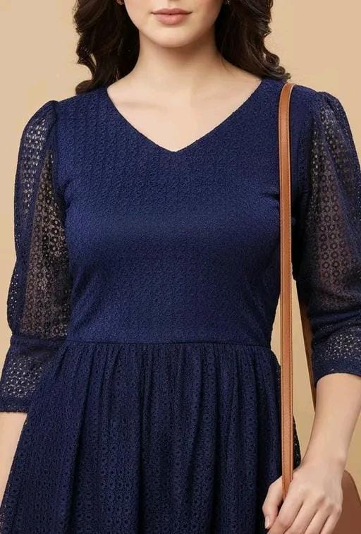 Women navy blue style top