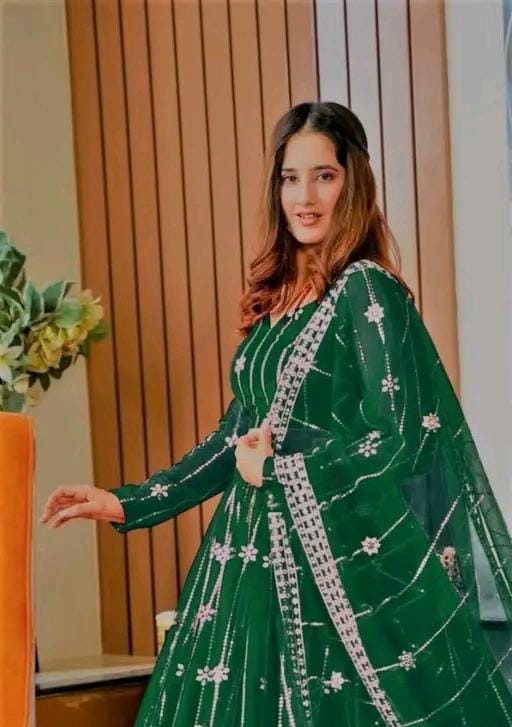 Women lehenga choli designs