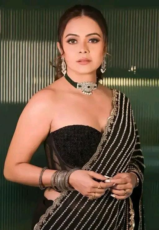 Z black party wear work saree with heavy designer