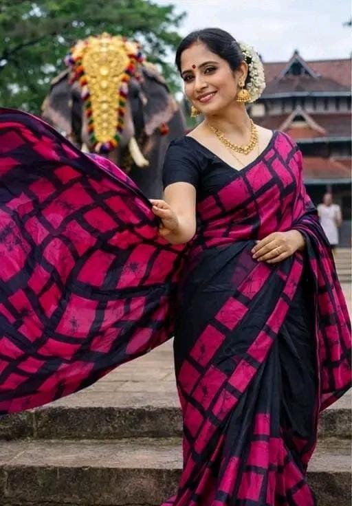 Women abhisarika saree