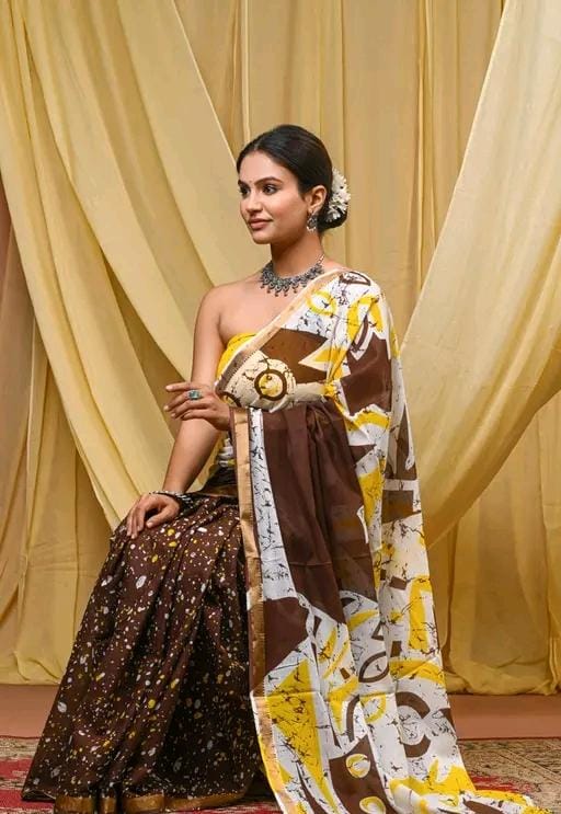 Women fancy elegant cotton mulmul saree with luxury zari border