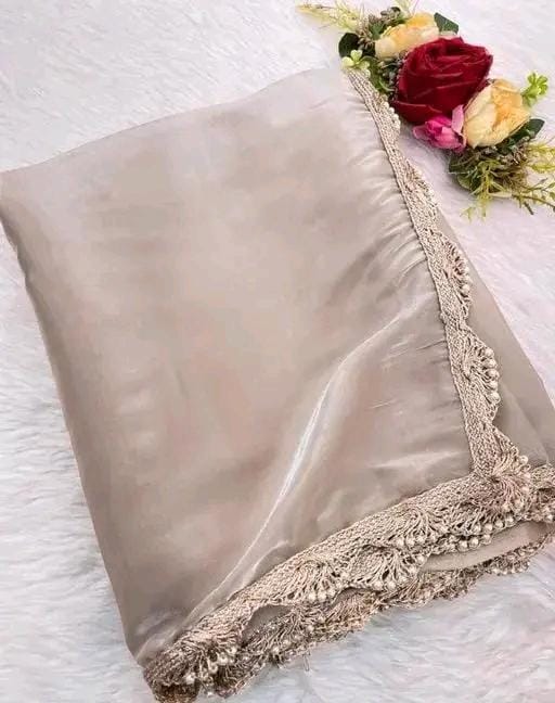 Women party wear weddind wear saree