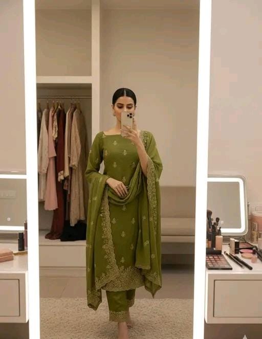 Vichitra silk salwar suit dupatta set