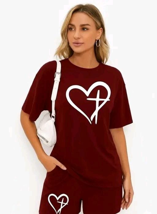 Women stylish & trendy casual wear t-shirt & shorts set