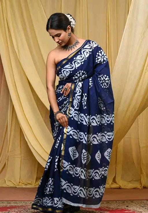 Cotton mulmul sari with zari border